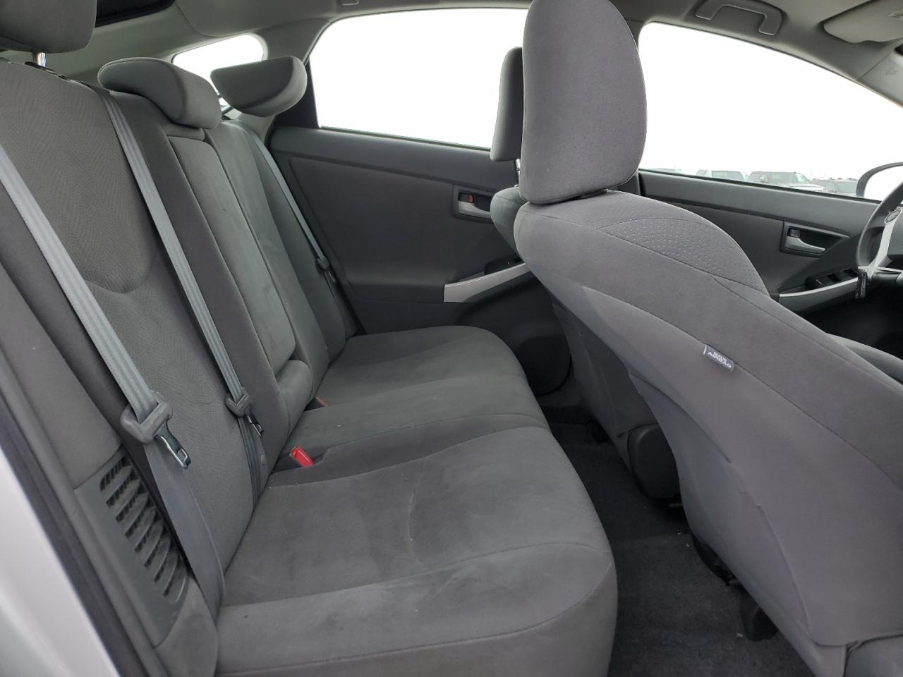2010 Toyota Prius - Image 10
