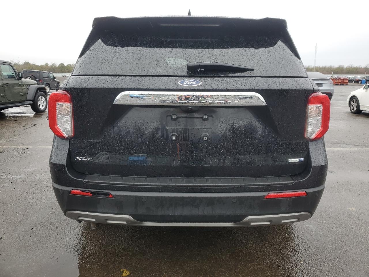 2020 Ford Explorer - Image 6