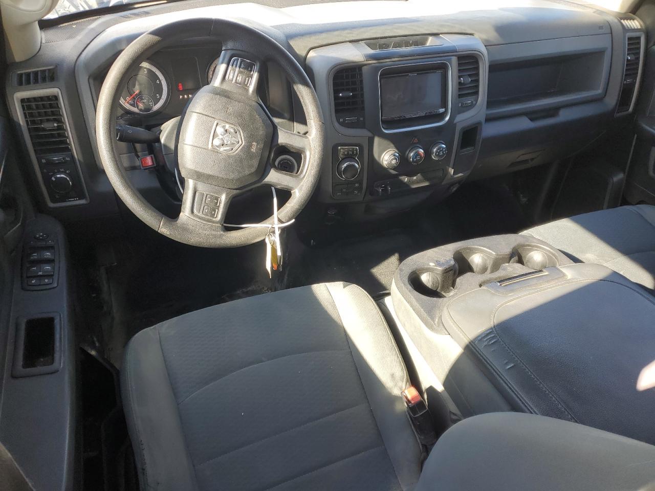 2016 RAM 1500 - Image 8