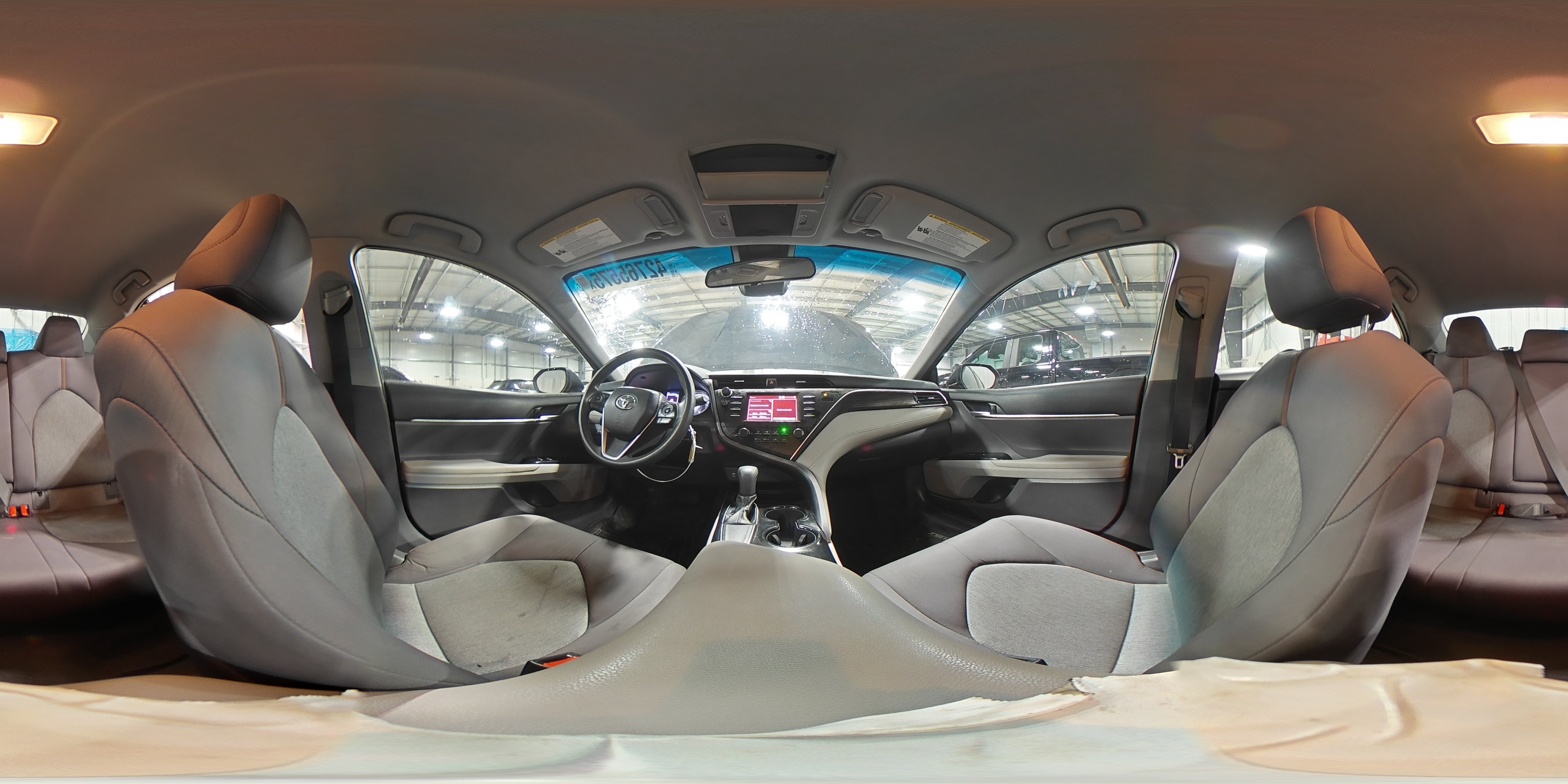 2018 Toyota Camry - Image 15