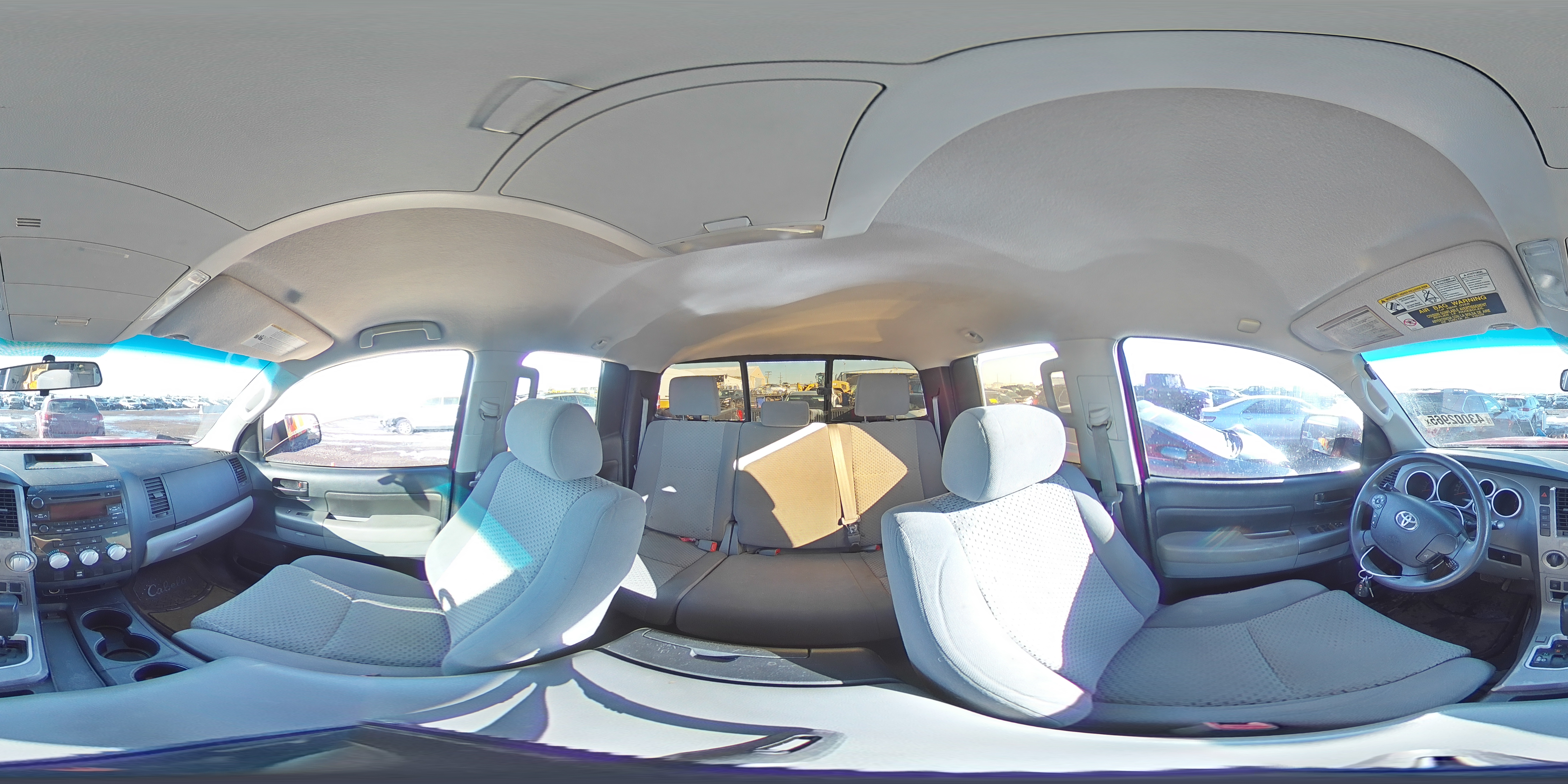 2010 Toyota Tundra - Image 12