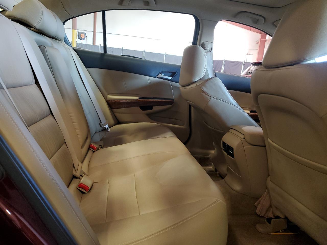 2011 Honda Accord - Image 10