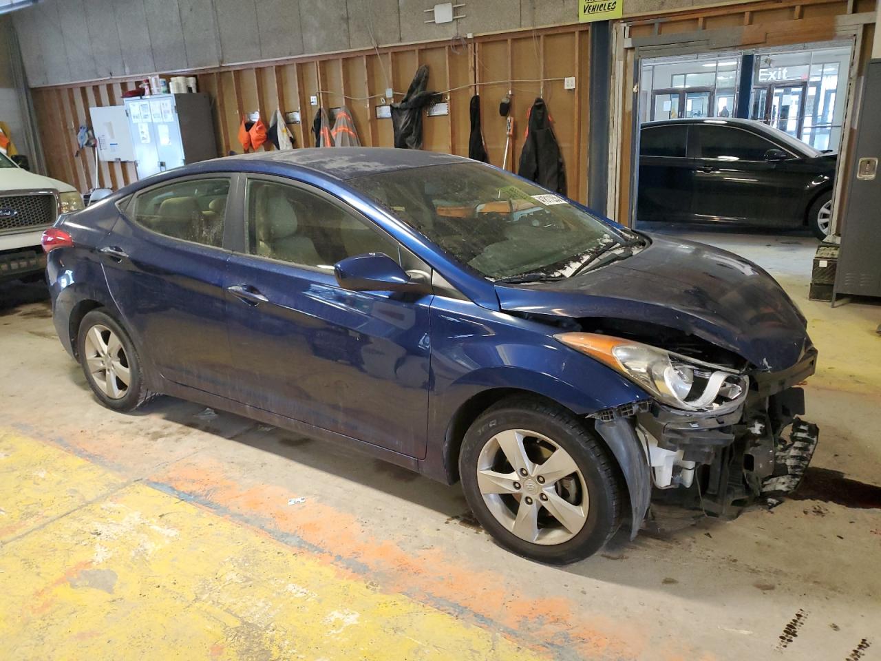 2013 Hyundai Elantra - Image 4