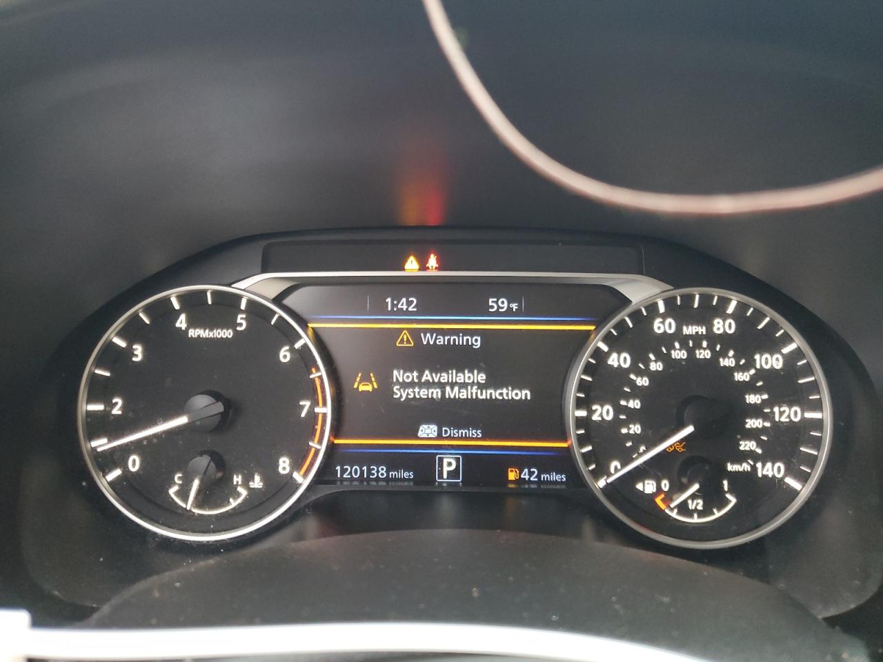 2020 Nissan Altima - Image 9