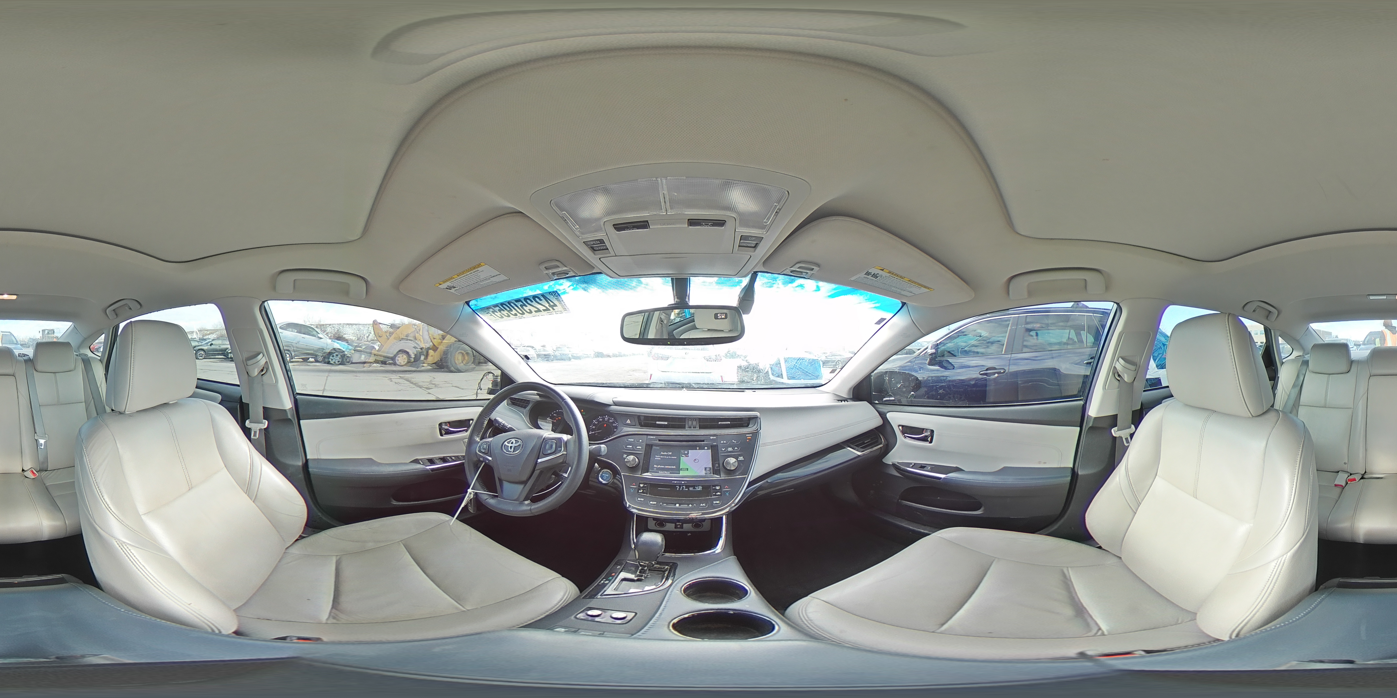 2015 Toyota Avalon - Image 14