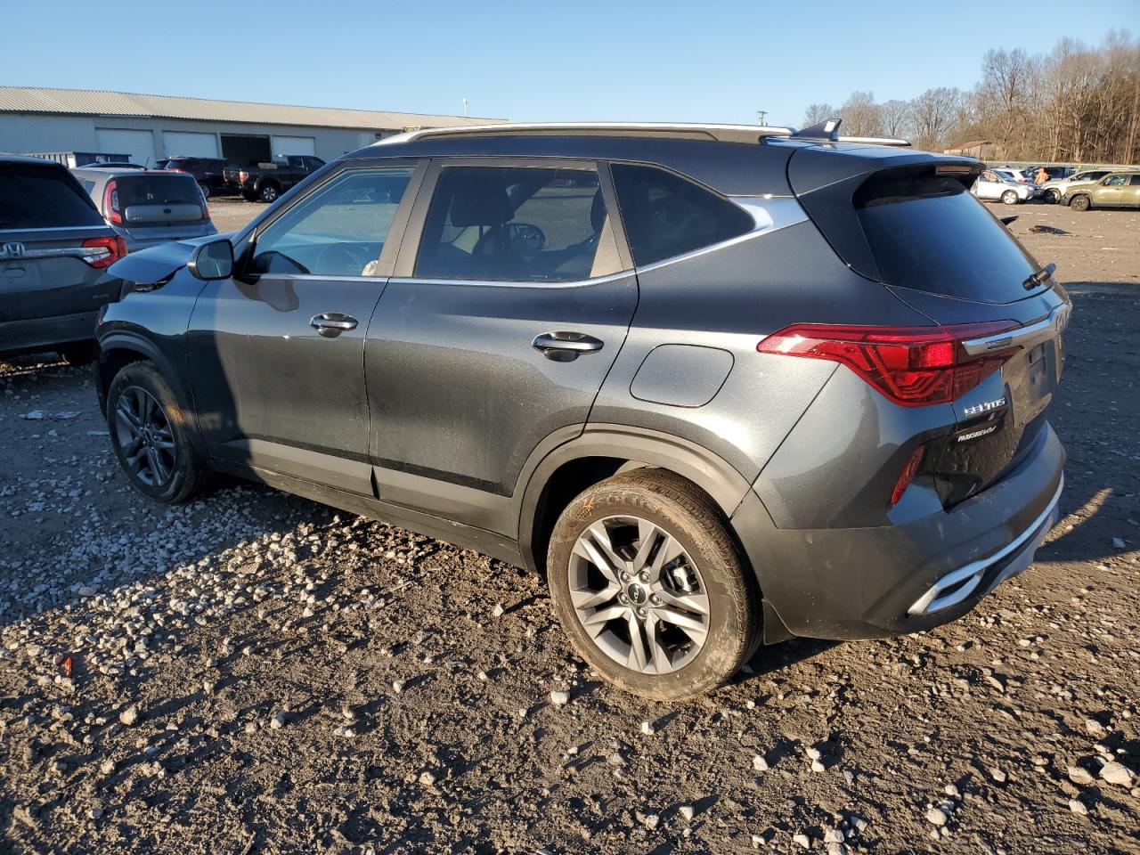 2023 Kia Seltos - Image 2
