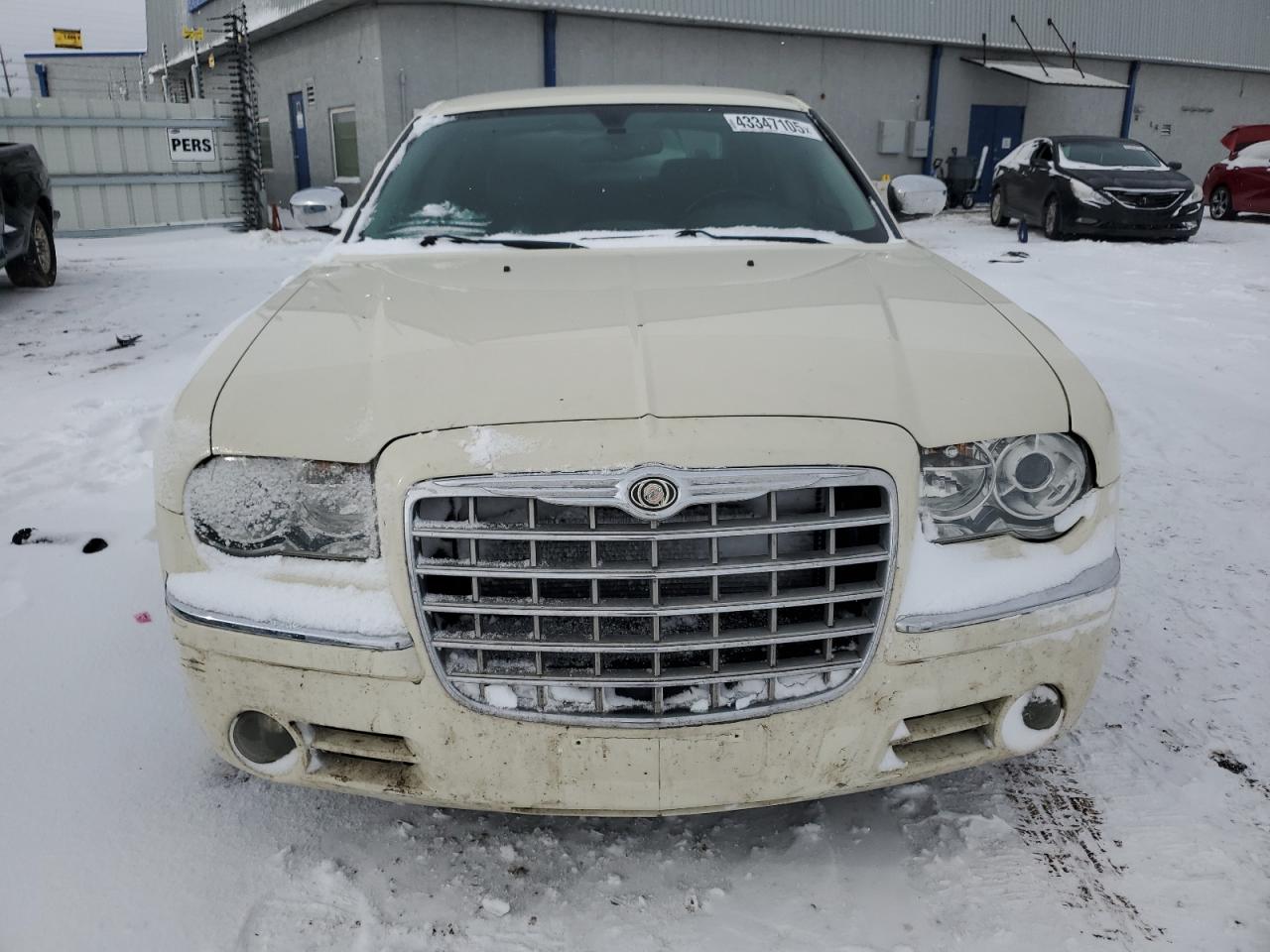 2006 Chrysler 300 - Image 5