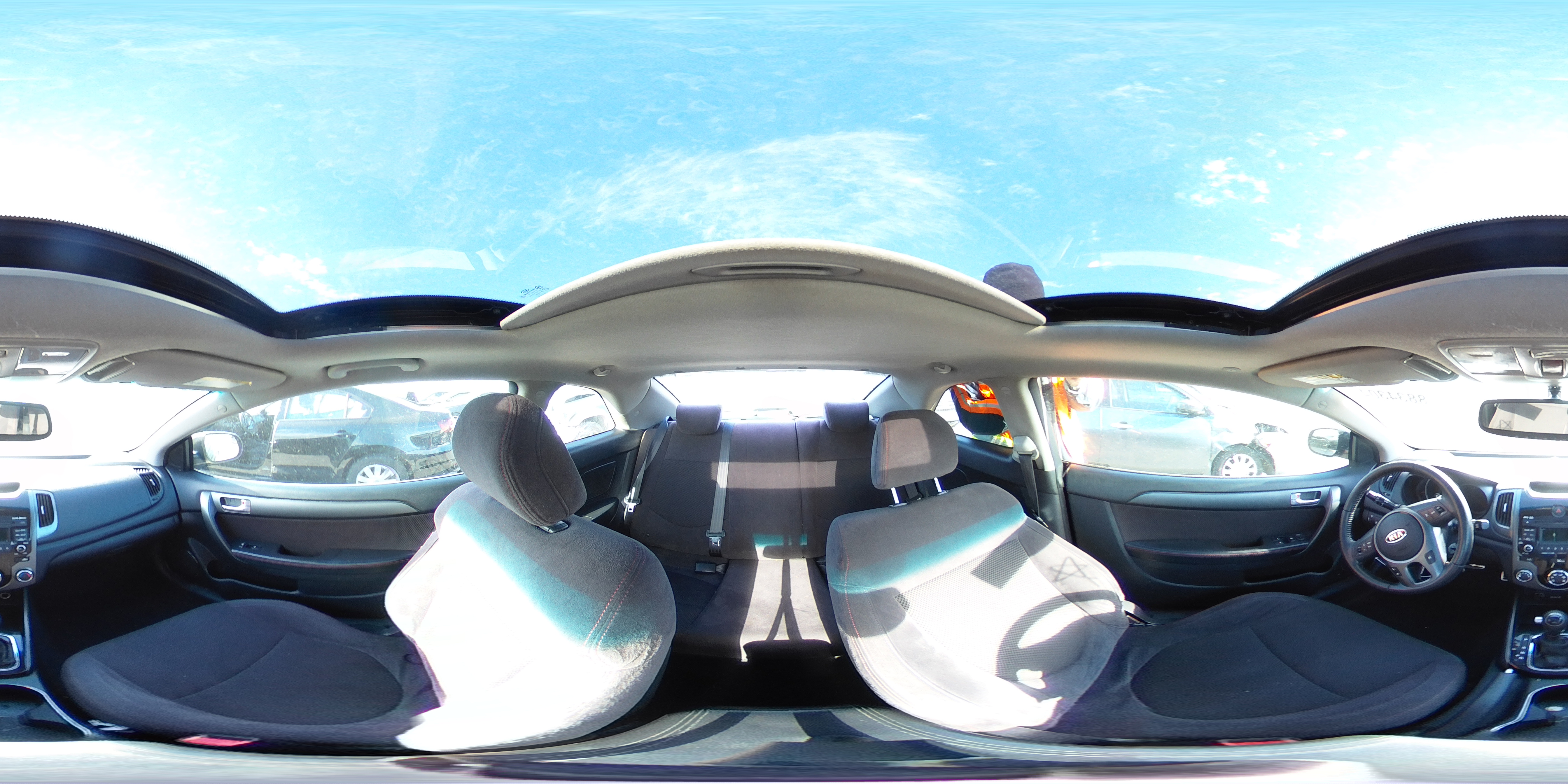 2012 Kia Forte - Image 14