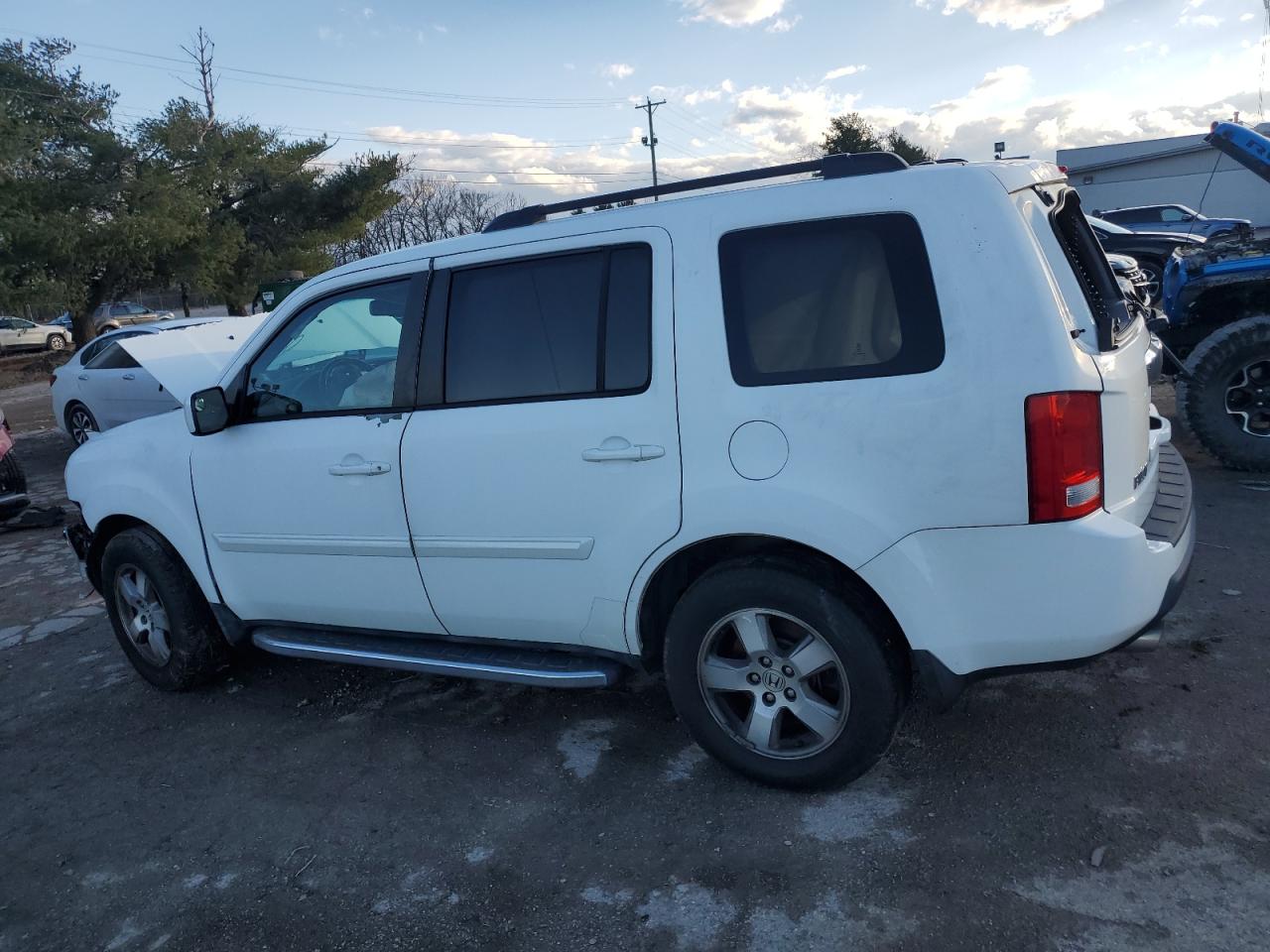 2011 Honda Pilot - Image 2