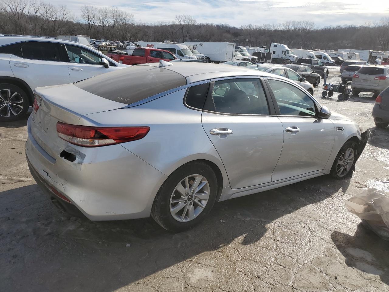 2018 Kia Optima - Image 3