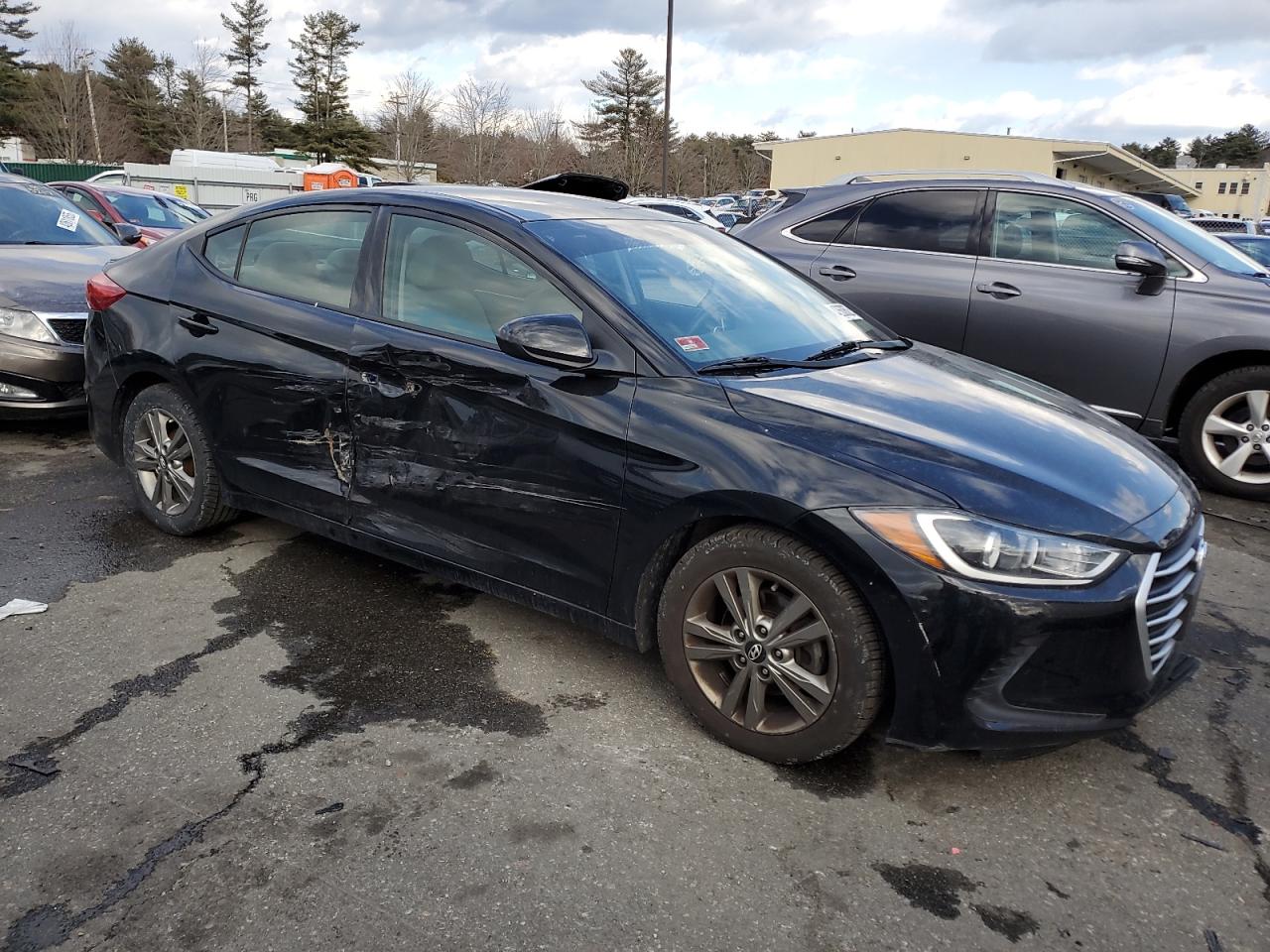 2017 Hyundai Elantra - Image 4
