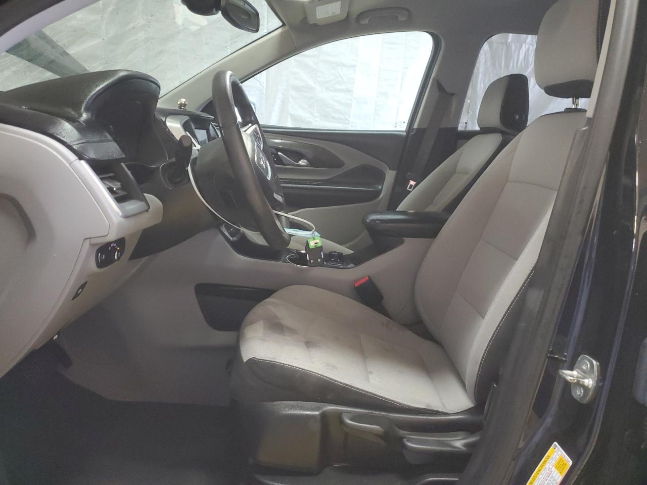 2022 GMC Terrain - Image 7