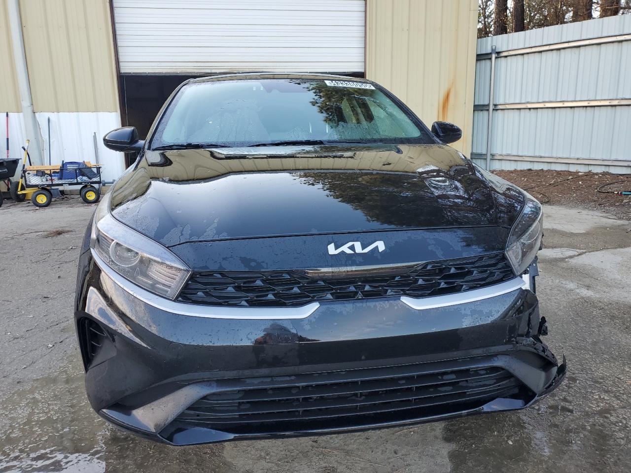 2023 Kia Forte - Image 5