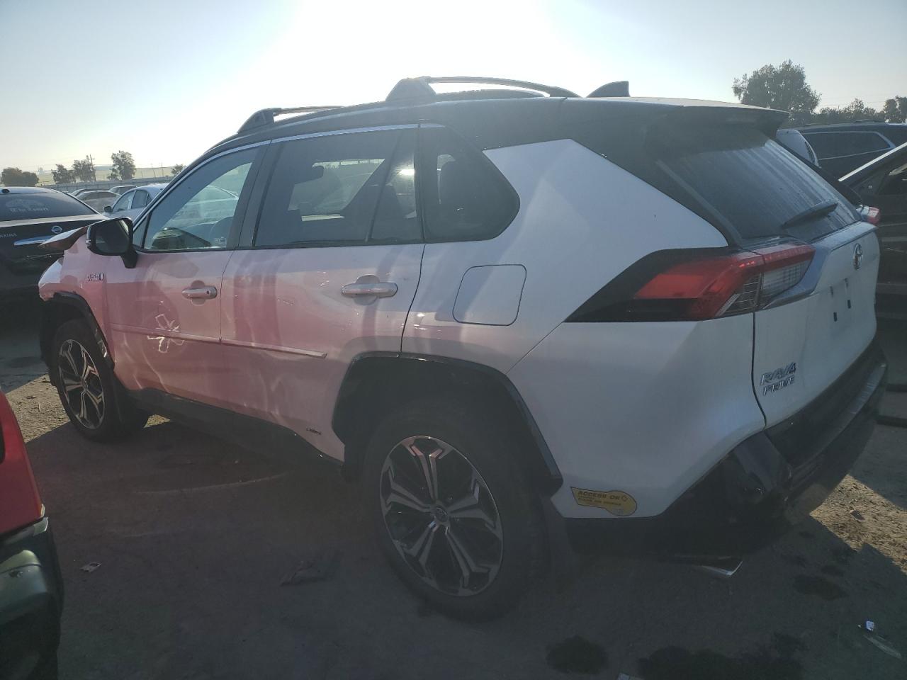 2021 Toyota RAV 4 - Image 2