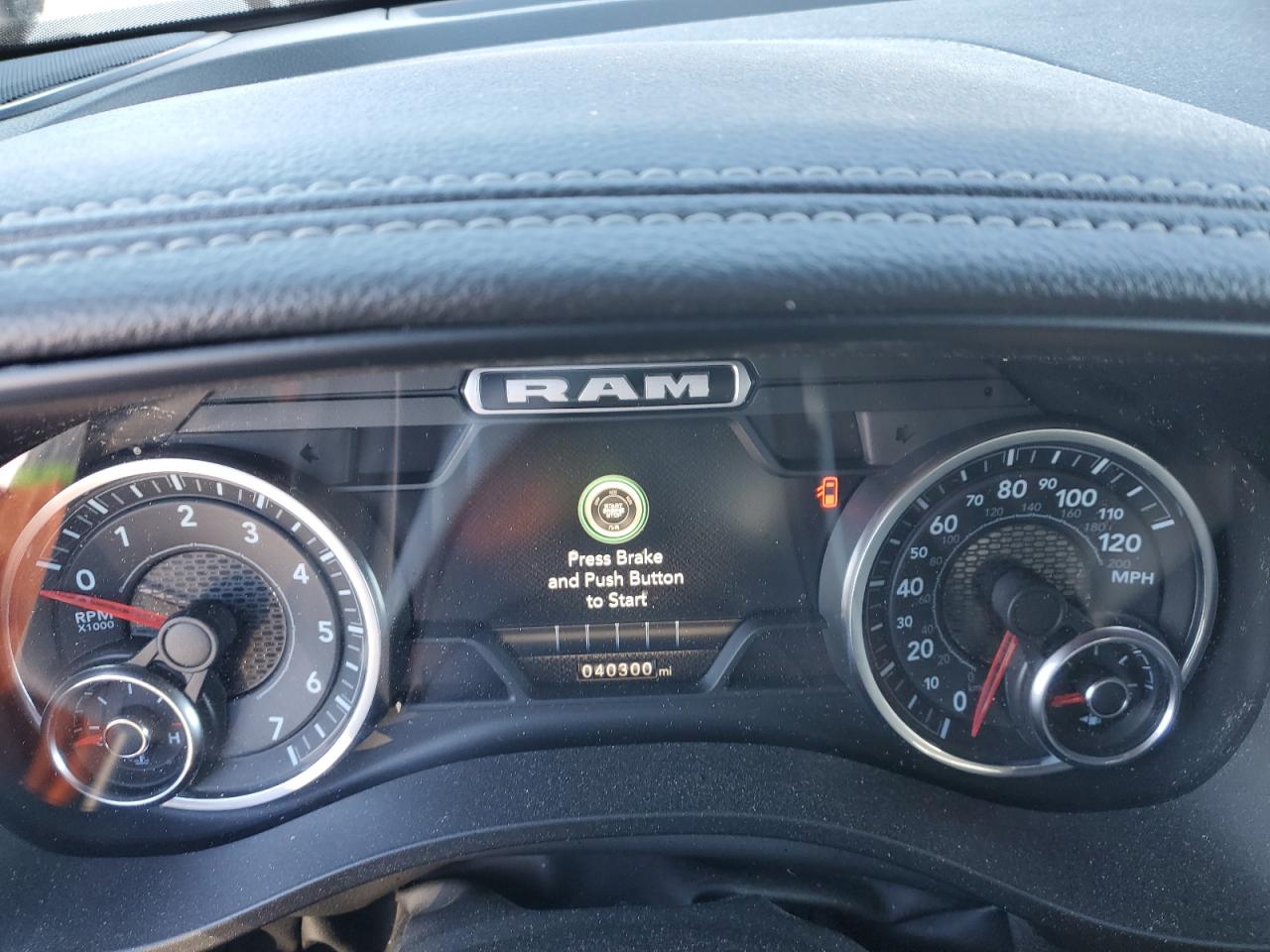 2022 RAM 1500 - Image 9