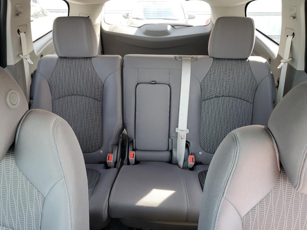 2015 Chevrolet Traverse - Image 10