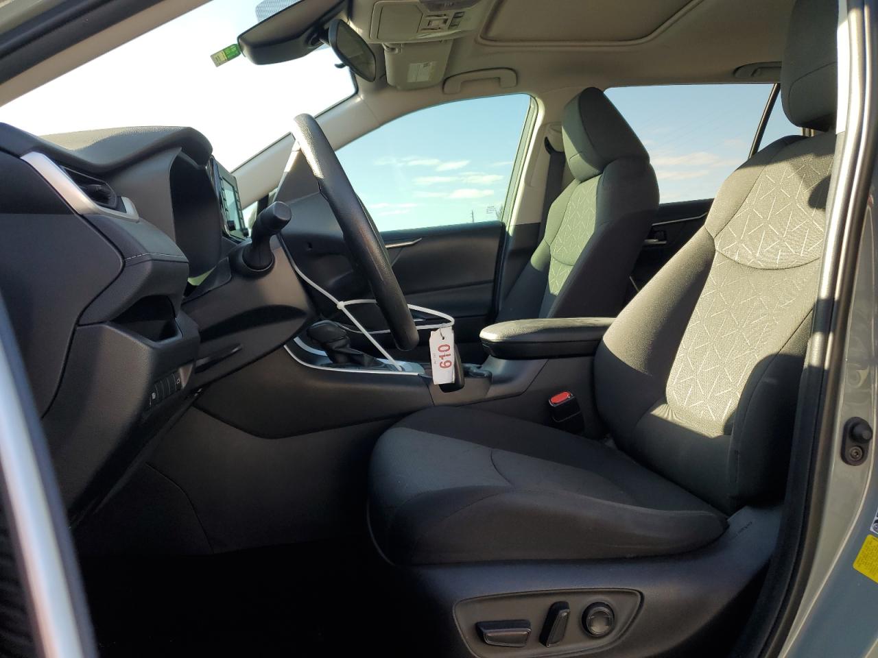 2021 Toyota RAV 4 - Image 7