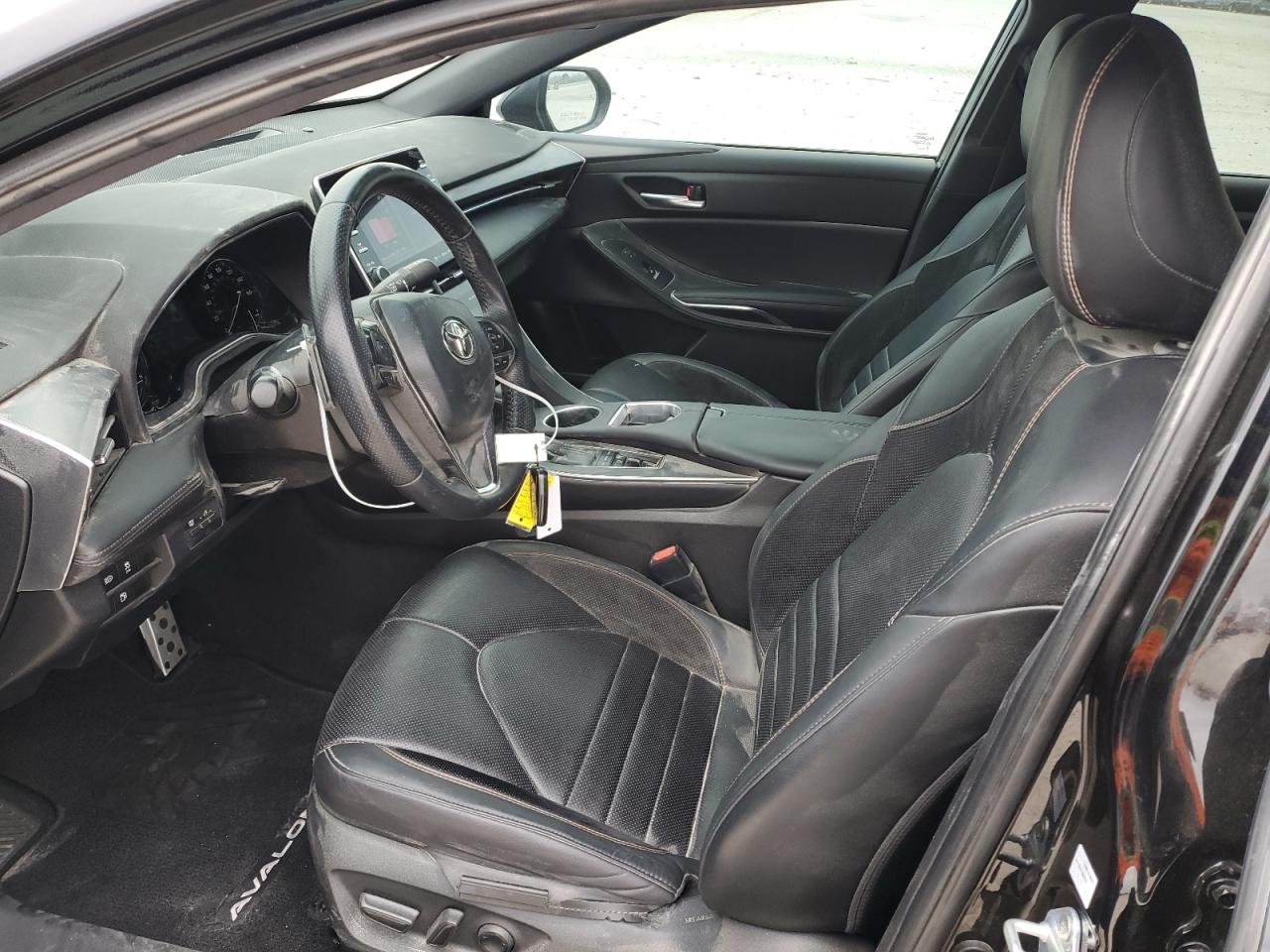 2021 Toyota Avalon - Image 7