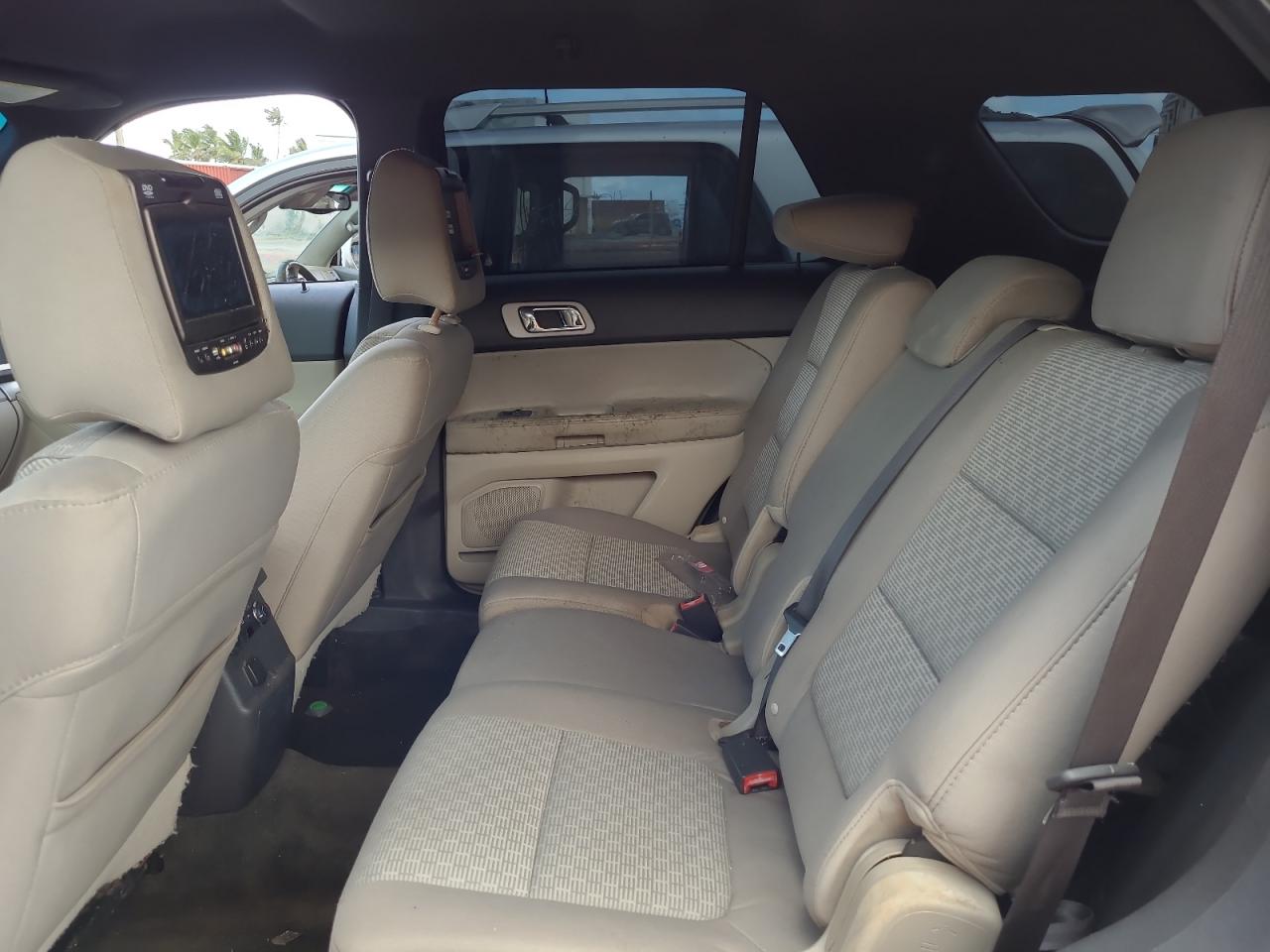 2013 Ford Explorer - Image 11
