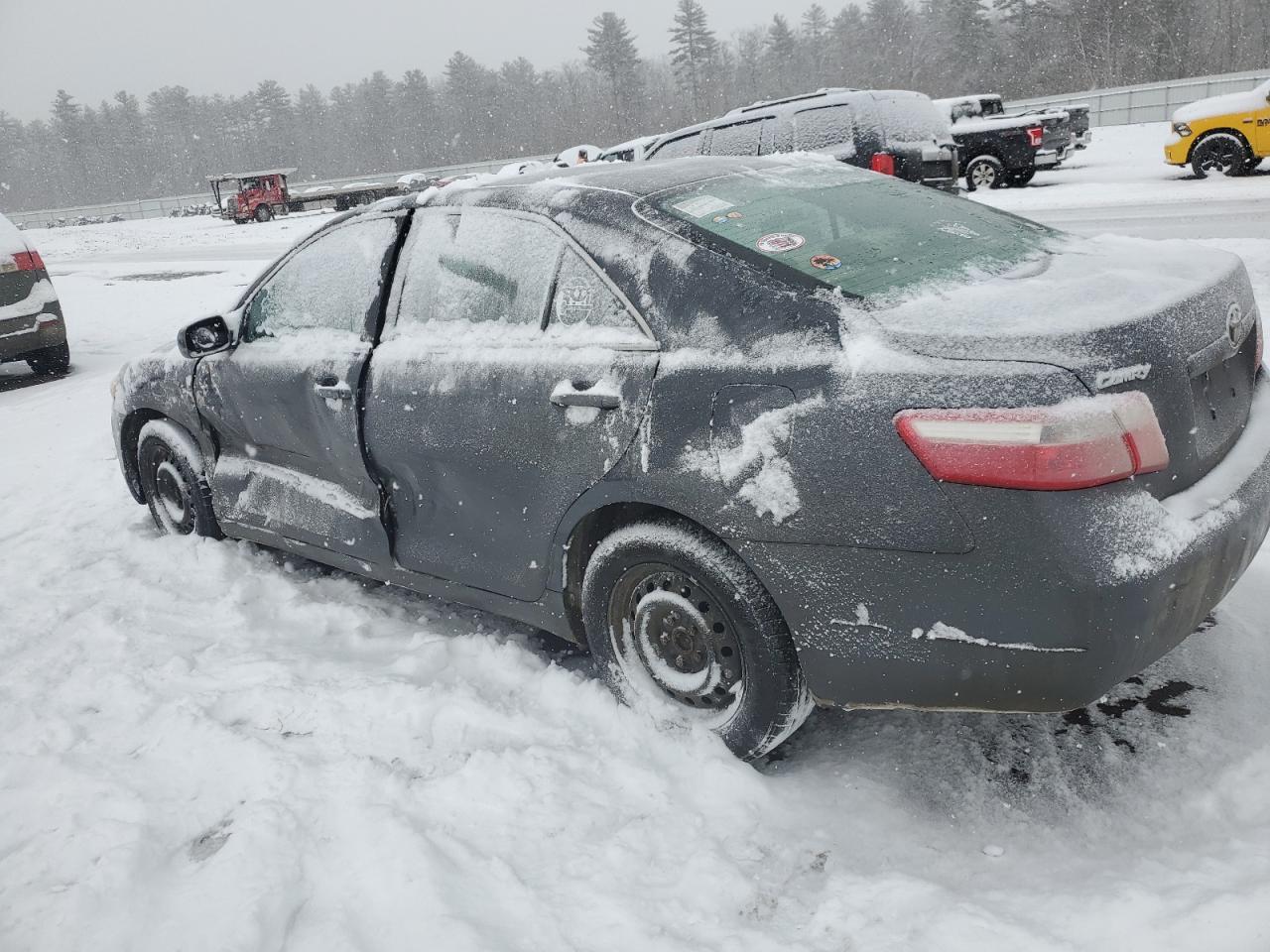 2009 Toyota Camry - Image 2