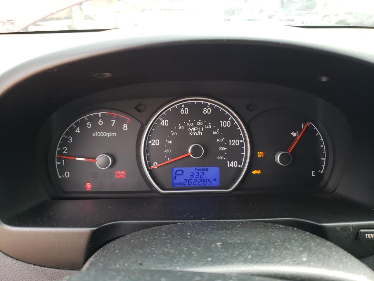 2010 Hyundai Elantra - Image 9
