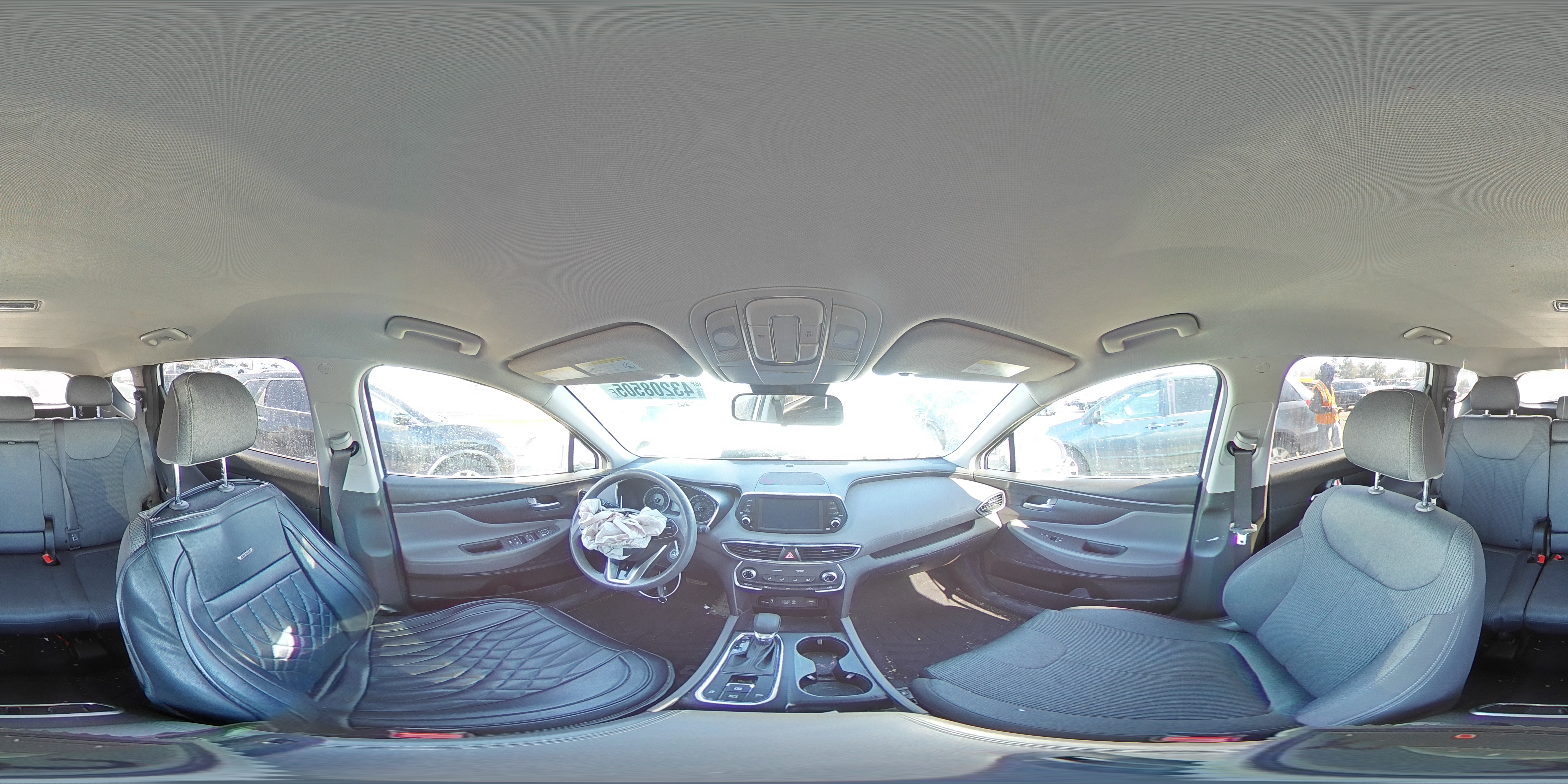 2019 Hyundai Santa Fe - Image 13