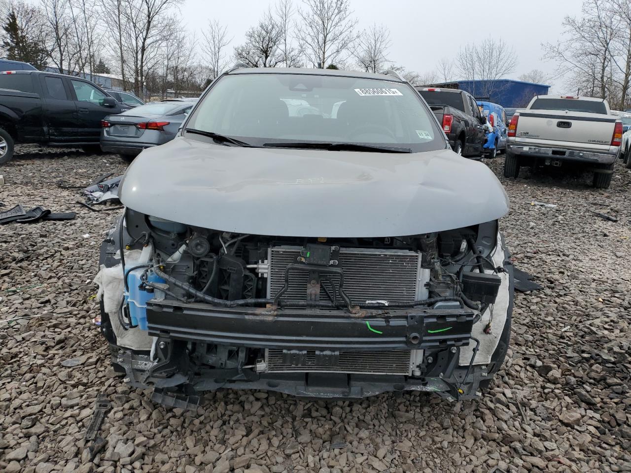 2019 Nissan Rogue - Image 5