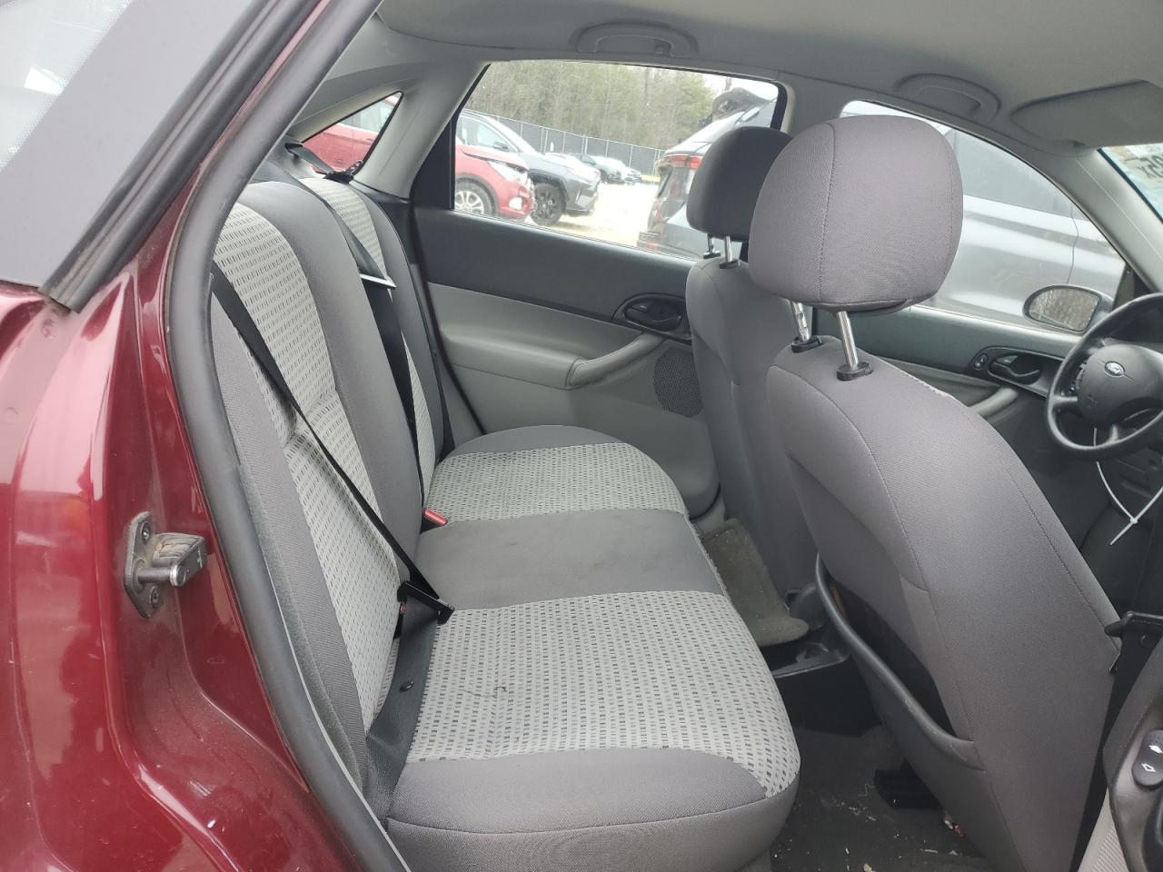 2007 Ford Focus - Image 10