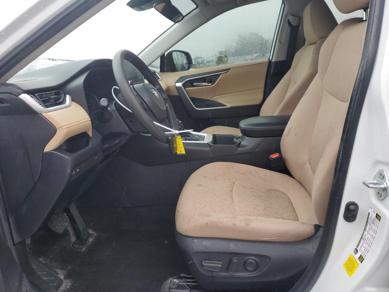 2023 Toyota RAV 4 - Image 7