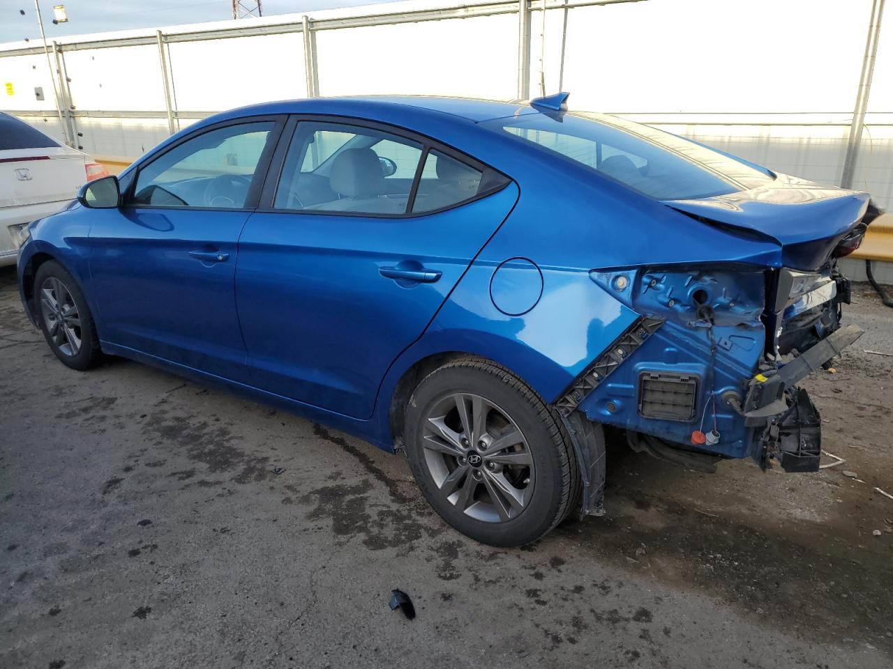 2018 Hyundai Elantra - Image 2