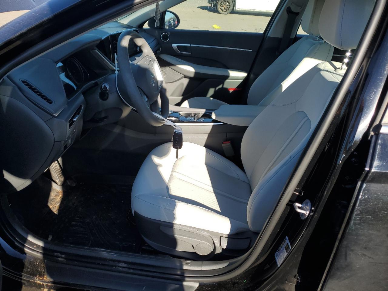 2023 Hyundai Sonata - Image 7