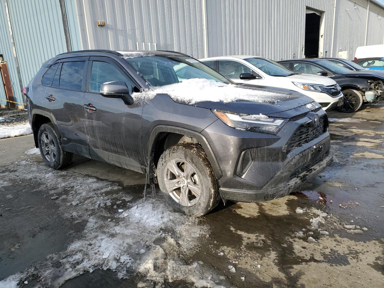 2024 Toyota RAV 4 - Image 4