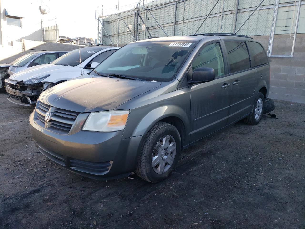 2010 Dodge Caravan - Image 1
