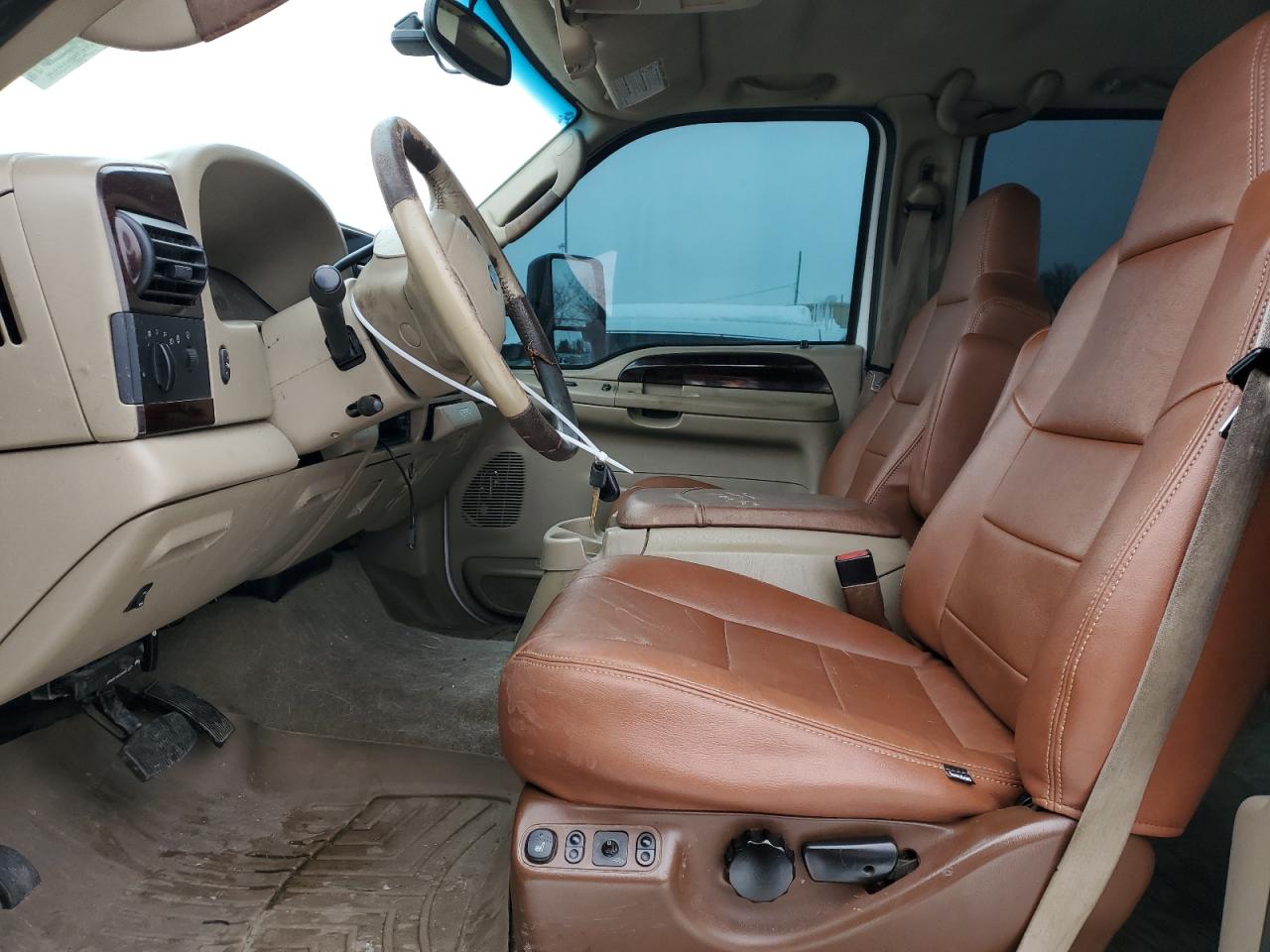 2005 Ford F250 - Image 7
