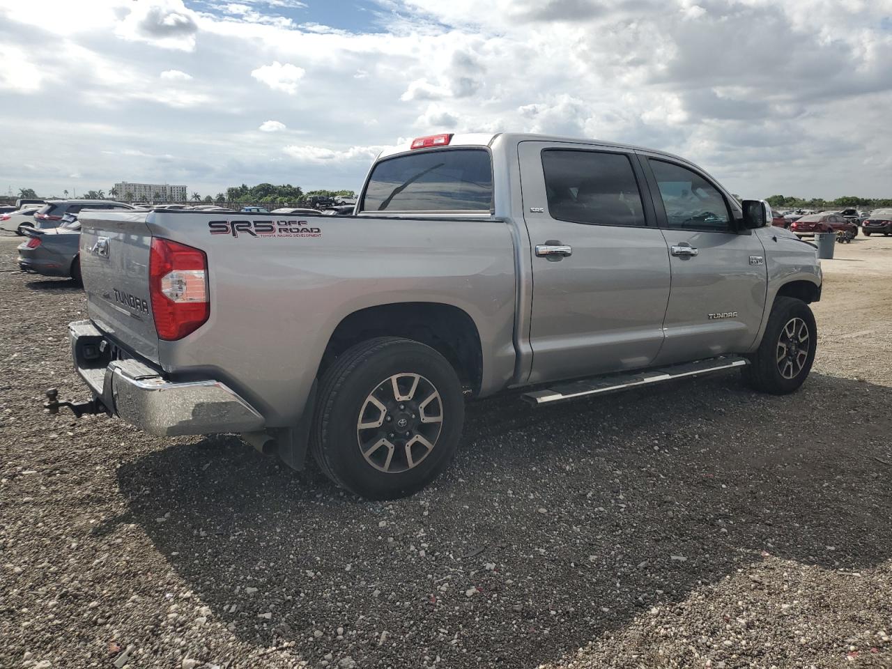 2017 Toyota Tundra - Image 3