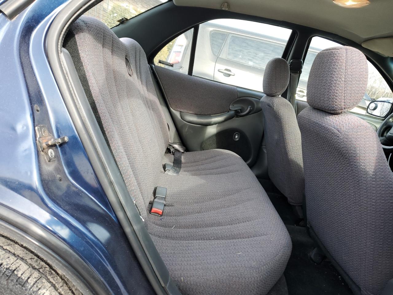 2002 Pontiac Sunfire - Image 10