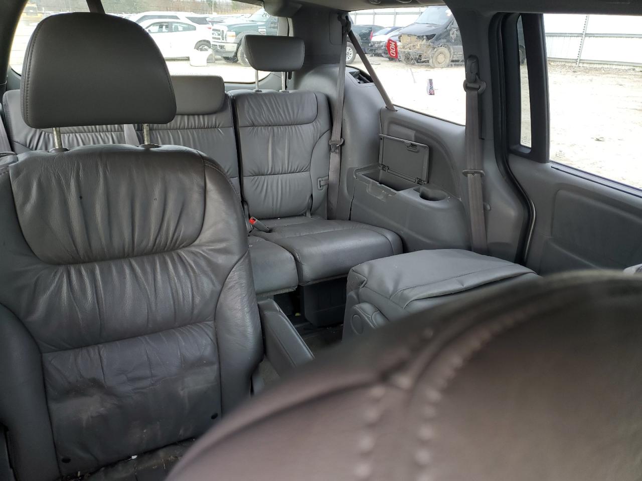 2010 Honda Odyssey - Image 11