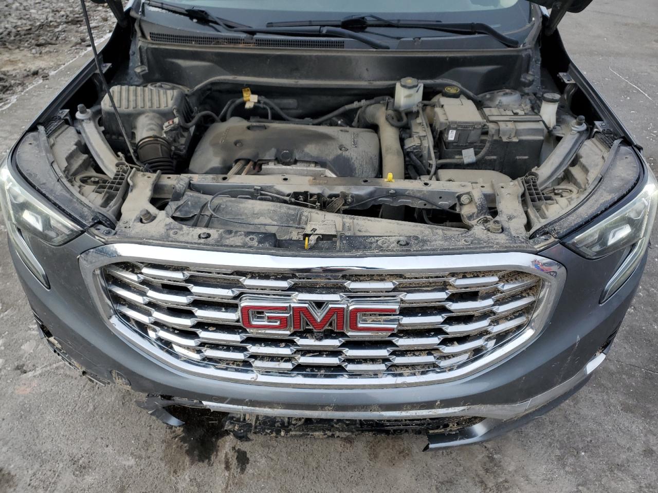 2018 GMC Terrain - Image 12