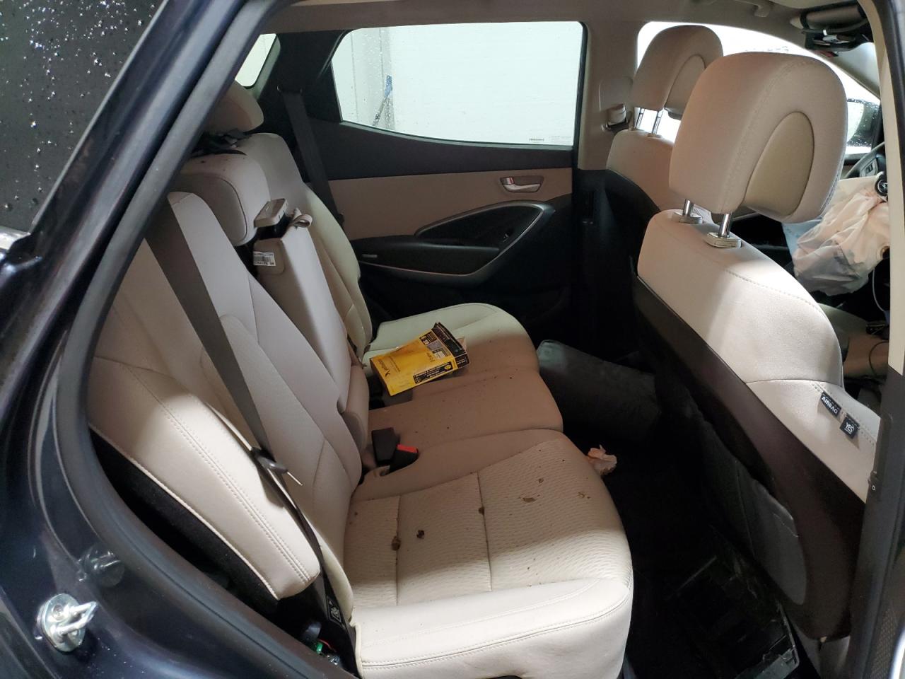 2018 Hyundai Santa Fe - Image 11