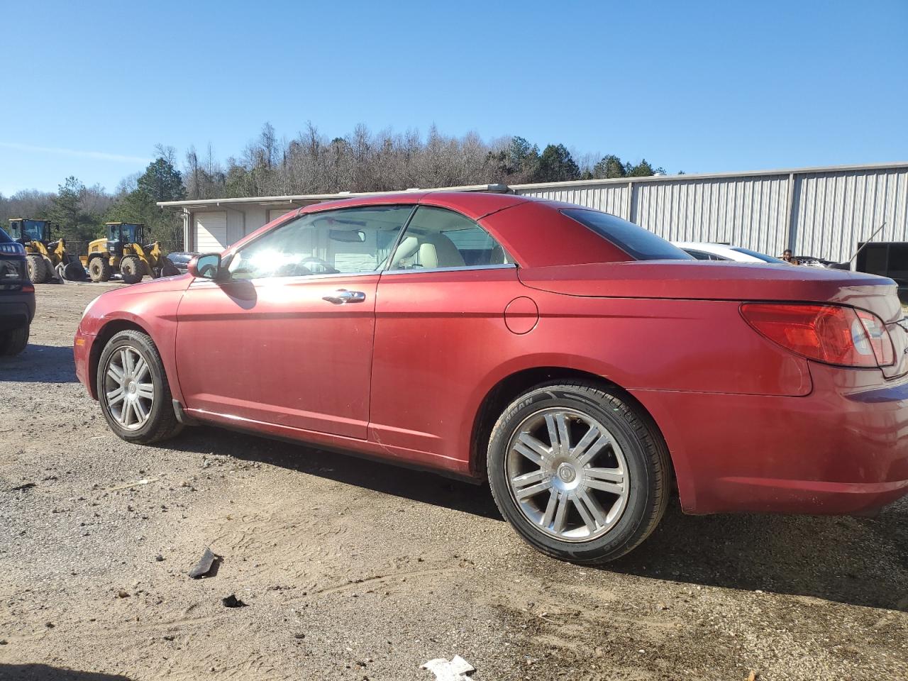 2008 Chrysler Sebring - Image 2