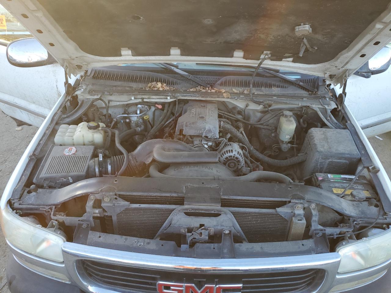1999 GMC Sierra - Image 11