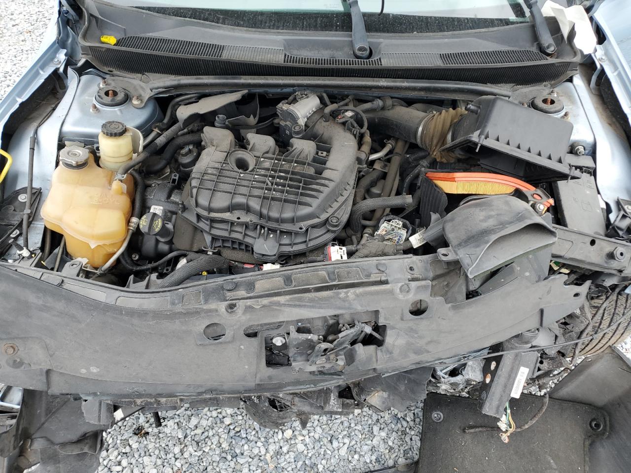 2013 Chrysler 200 - Image 12