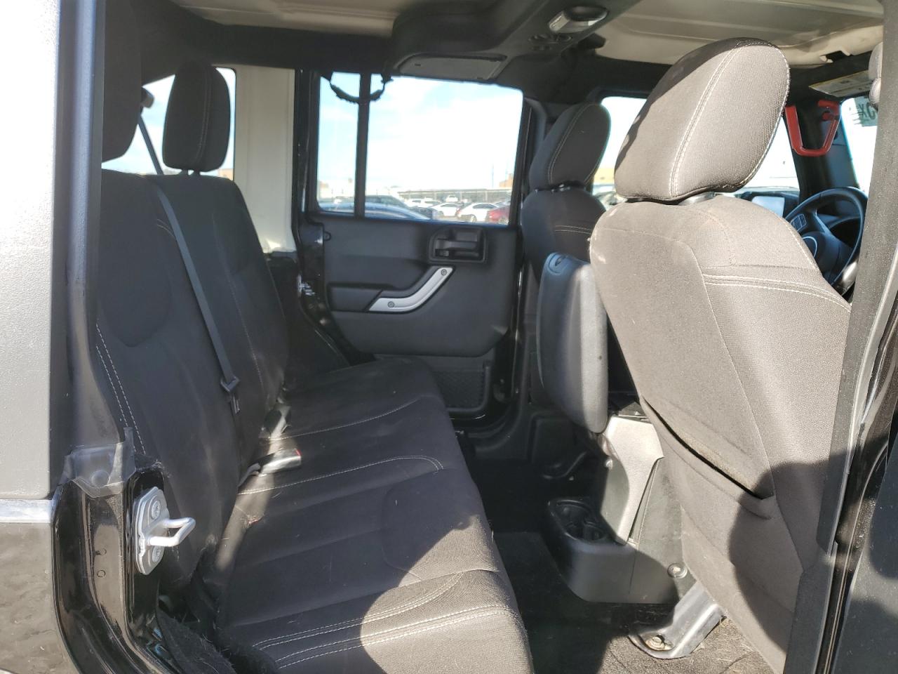 2017 Jeep Wrangler - Image 11