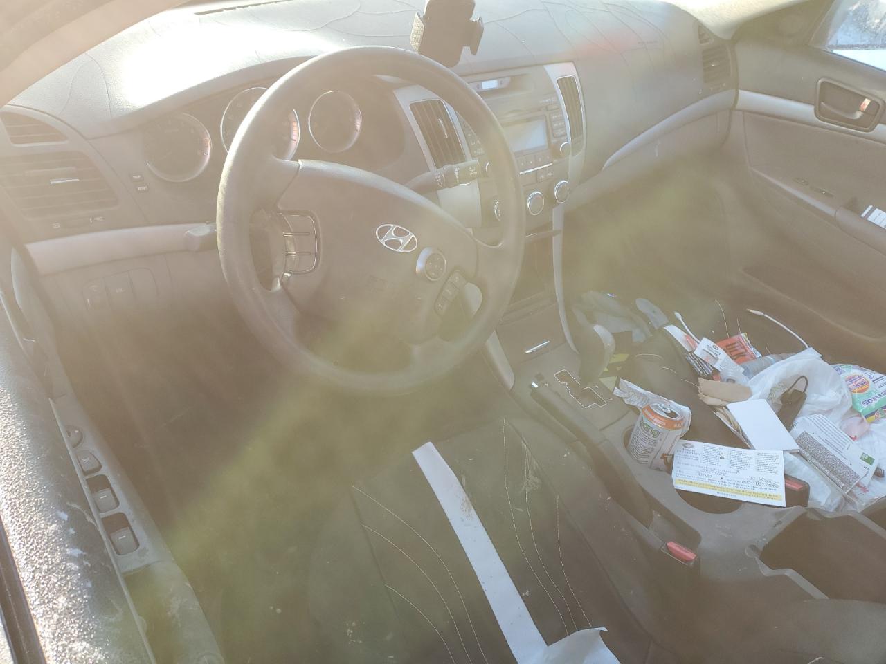 2010 Hyundai Sonata - Image 8
