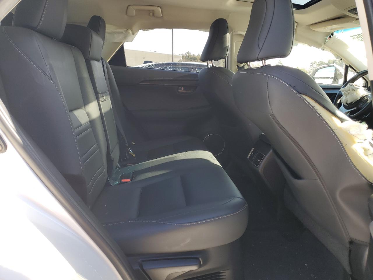 2017 Lexus NX - Image 11