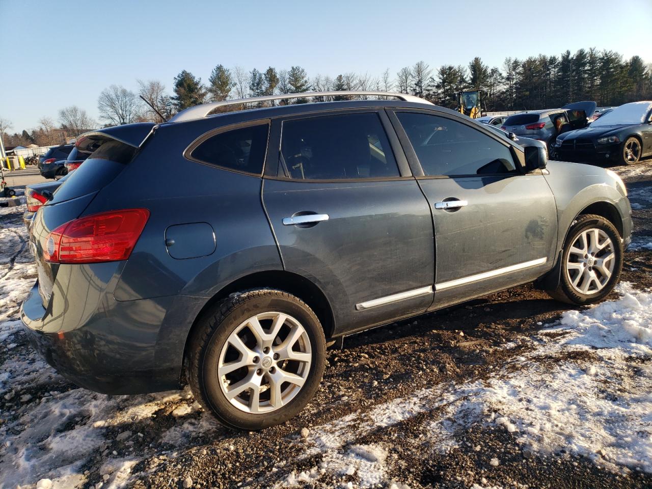 2012 Nissan Rogue - Image 3