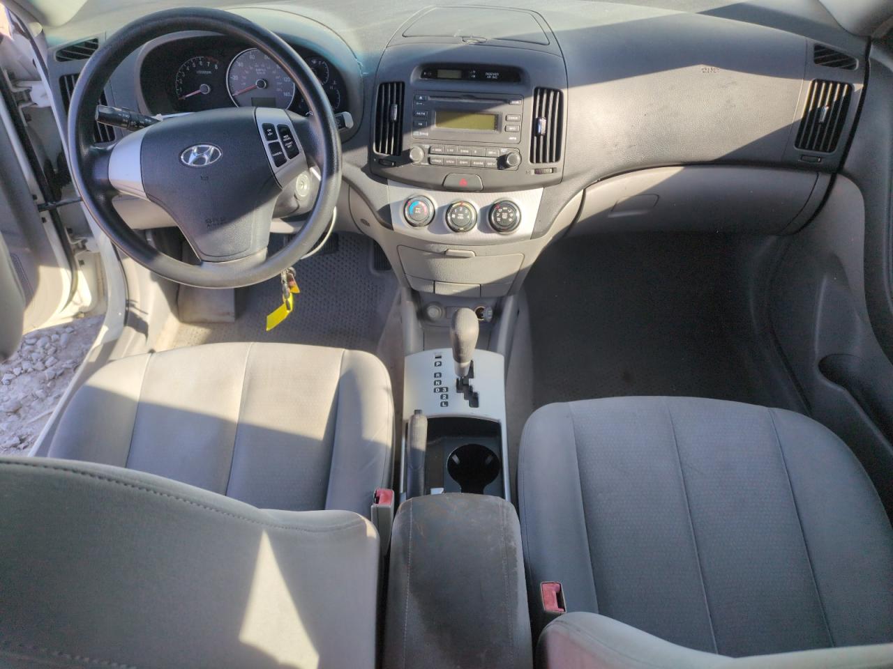2007 Hyundai Elantra - Image 8