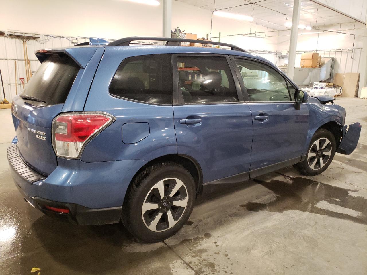 VIN JF2SJAEC3HH514017 2017 SUBARU FORESTER no.3