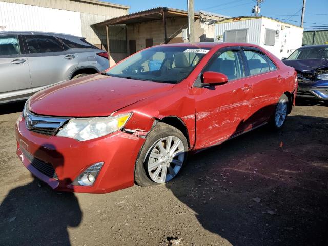  TOYOTA CAMRY 2014 Czerwony