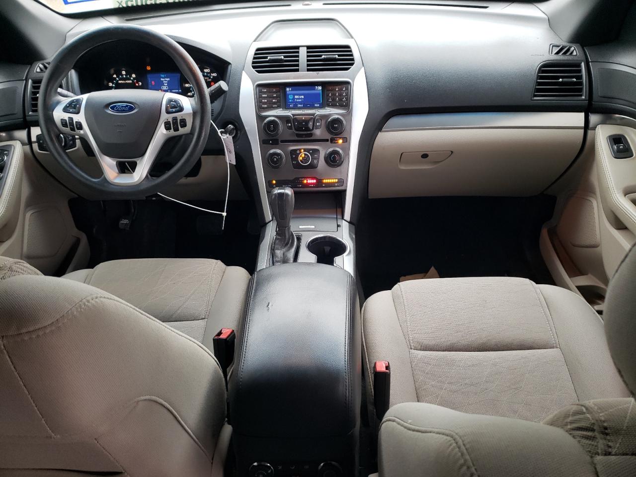 2015 Ford Explorer - Image 8